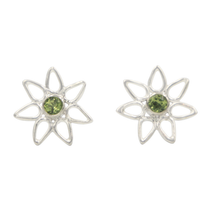 Sundari daisy flower Sterling Silver stud with a Faceted Peridot Gemstone